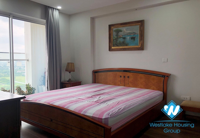 Three bedroom apartment for rent, fully furnished, modern living room